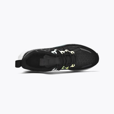 Stylish and comfortable knitted men's athletic shoes