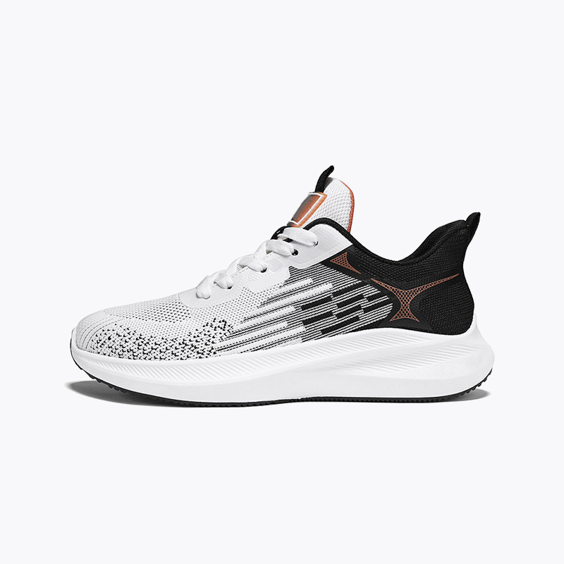 Lightweight and comfortable outdoor sports shoes