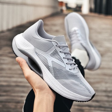 Soft and breathable mesh sports shoes