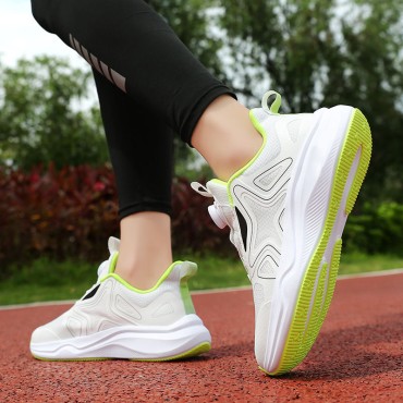 Lightweight and breathable running shoes Lightweight and breathable running shoes