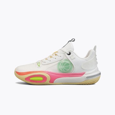 Stylish and comfortable outdoor athletic shoes