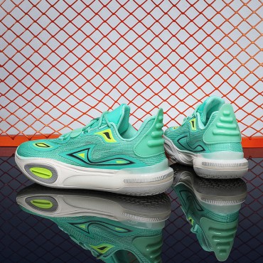 Low-top trendy non-slip athletic shoes Low-top trendy non-slip athletic shoes