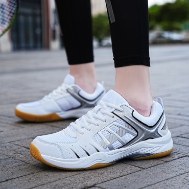 Professional outdoor breathable sports shoes
